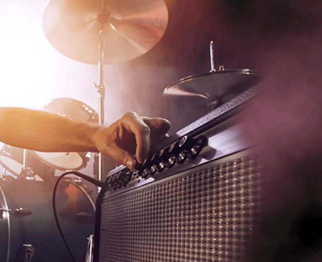 ​Solid state amplifiers for the electric guitar: from tubes to transistors