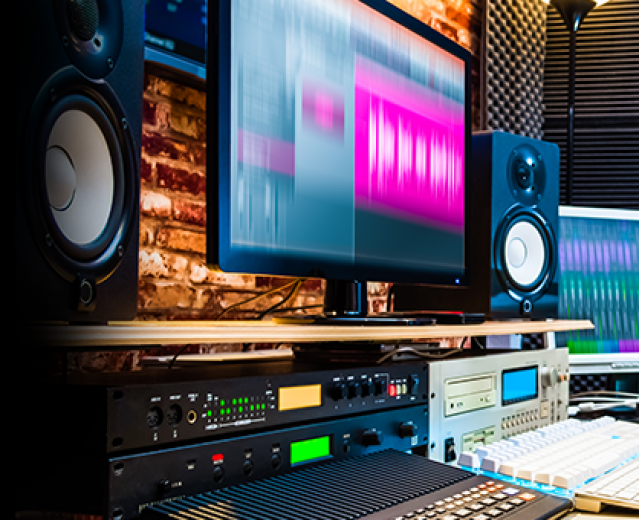 Digital technologies for electric guitar: from universities to music (Pt. 2)