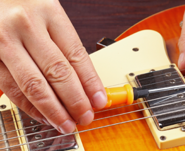 The setup of your guitar (pt. 4) - Setting the intonation﻿.