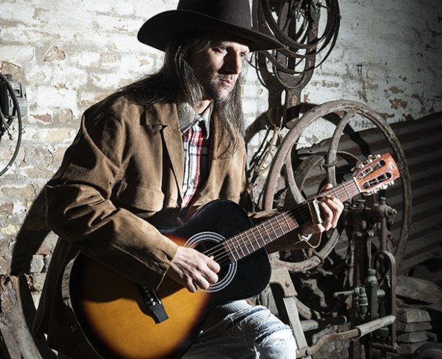 Introducing DELTA CROSSROAD series