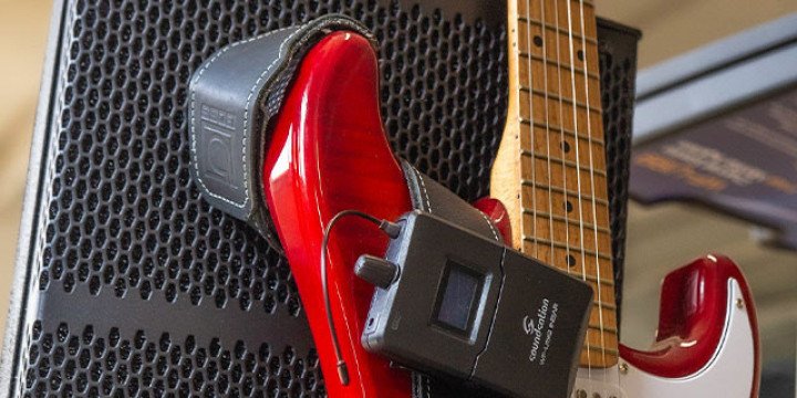 Soundsation introduces the IN-EAR Monitoring System WF-U199!